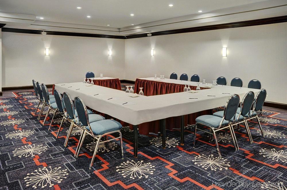 Best Western Plus Waterfront Hotel Windsor Afaceri foto